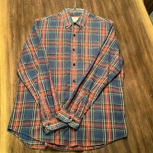 L.L. Bean men’s L slightly fitted button-down